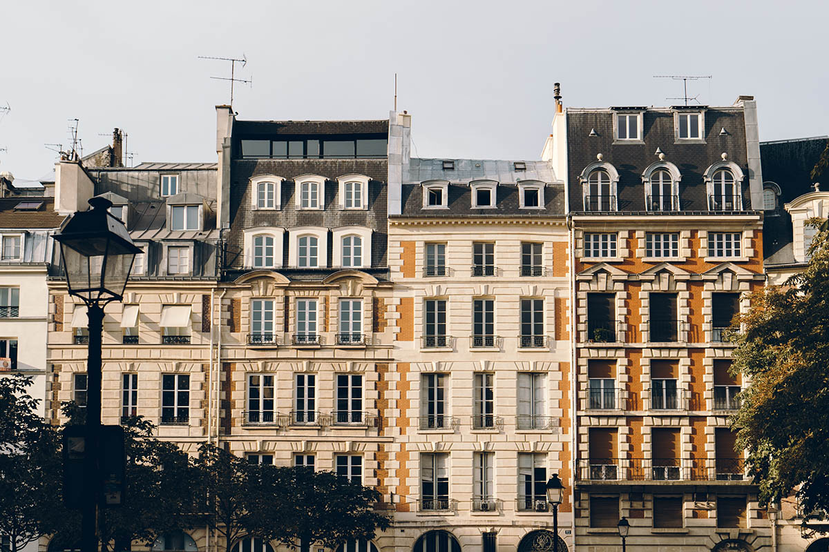 Façade d'immeubles Haussmanniens